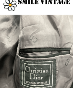 Alternative view of Chaqueta americana única de Christian Dior de 1kg