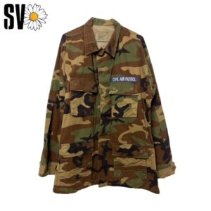Lote de 13 chaquetas militares de 8,9kg